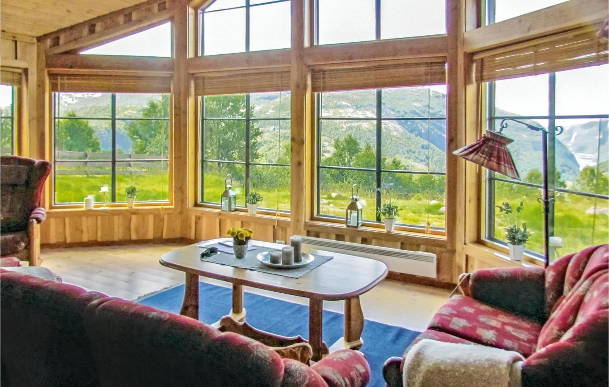 3 Bedroom Beautiful Home In Vikesa Hovland  외부 사진